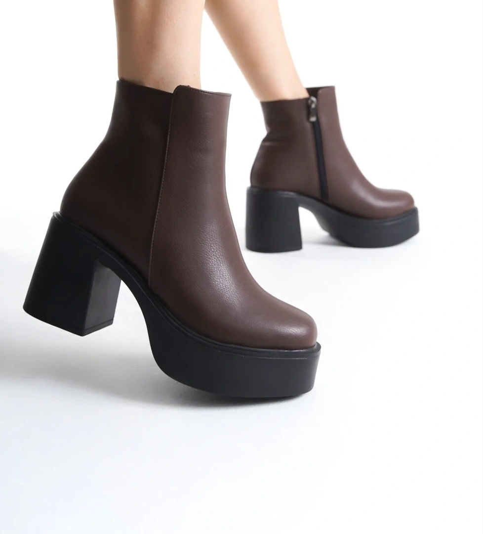 Modabuymuş Hancez Rengi Kalın Platform Topuklu Bot model görseli