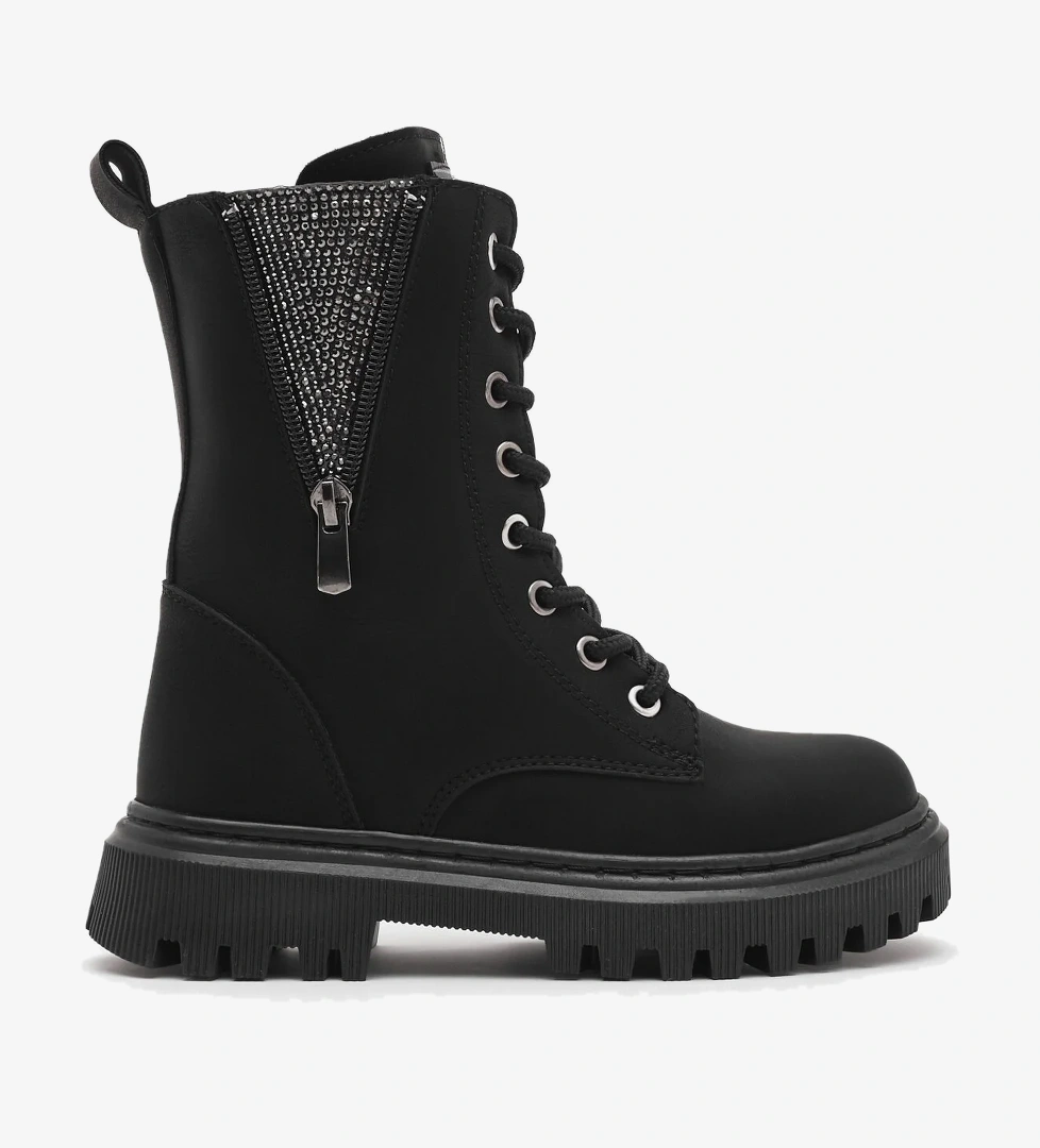 Kız Çocuk Siyah Mat Termo Taban Yanı Fermuarlı Taş Detaylı Bağcıklı ve Fermuarlı Bot