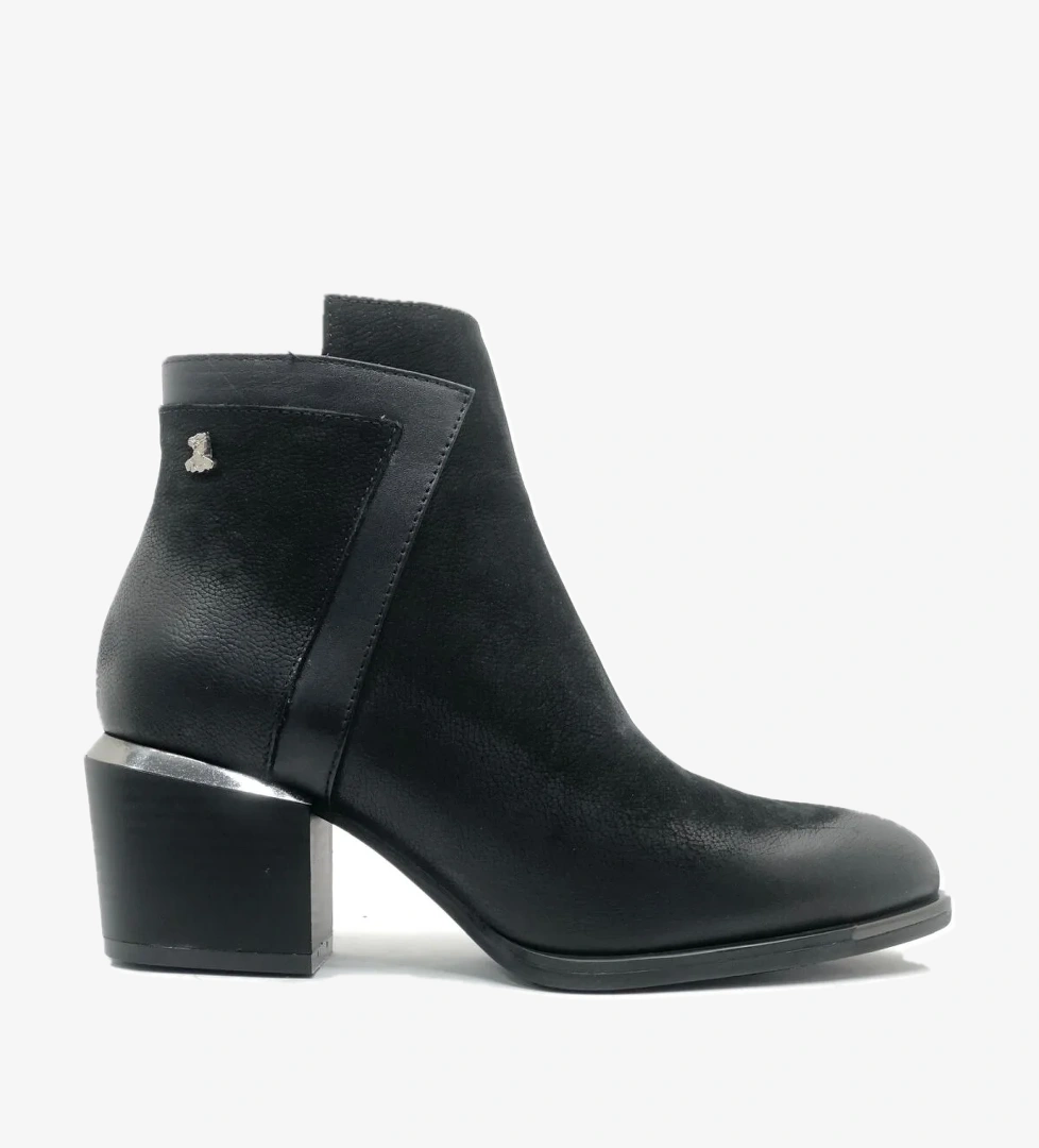 Venüs Riban Hakiki Deri Topuklu Ortopedik Kadın Bot model görseli