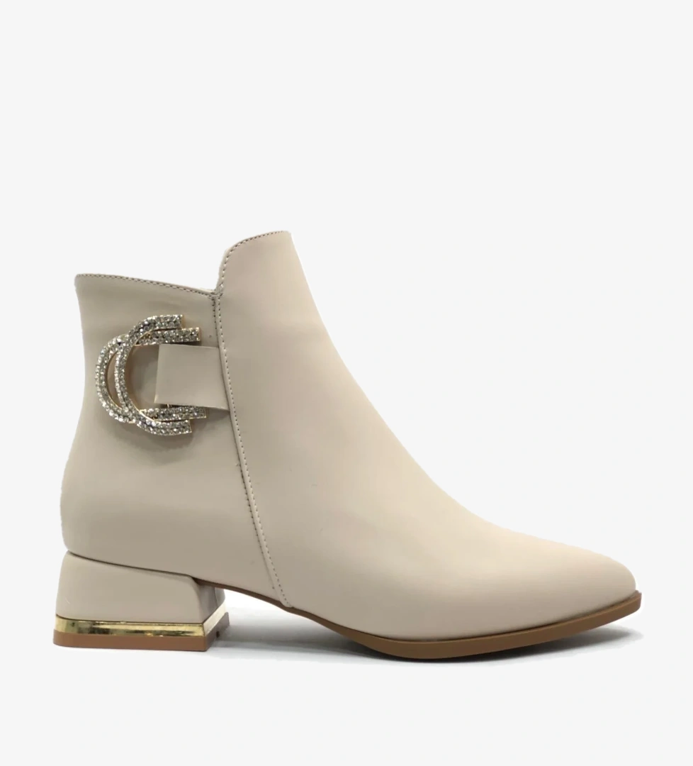 Taş Toka Detaylı Düz Kadın Bot