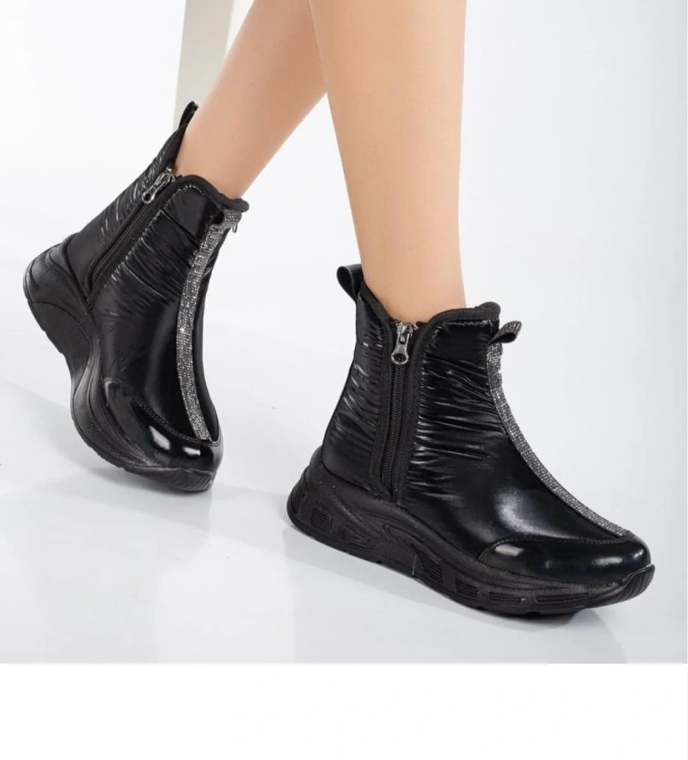 Papuçcity Fendii 03028 Kadın Soğuk Geçirmez Kar Botu model görseli