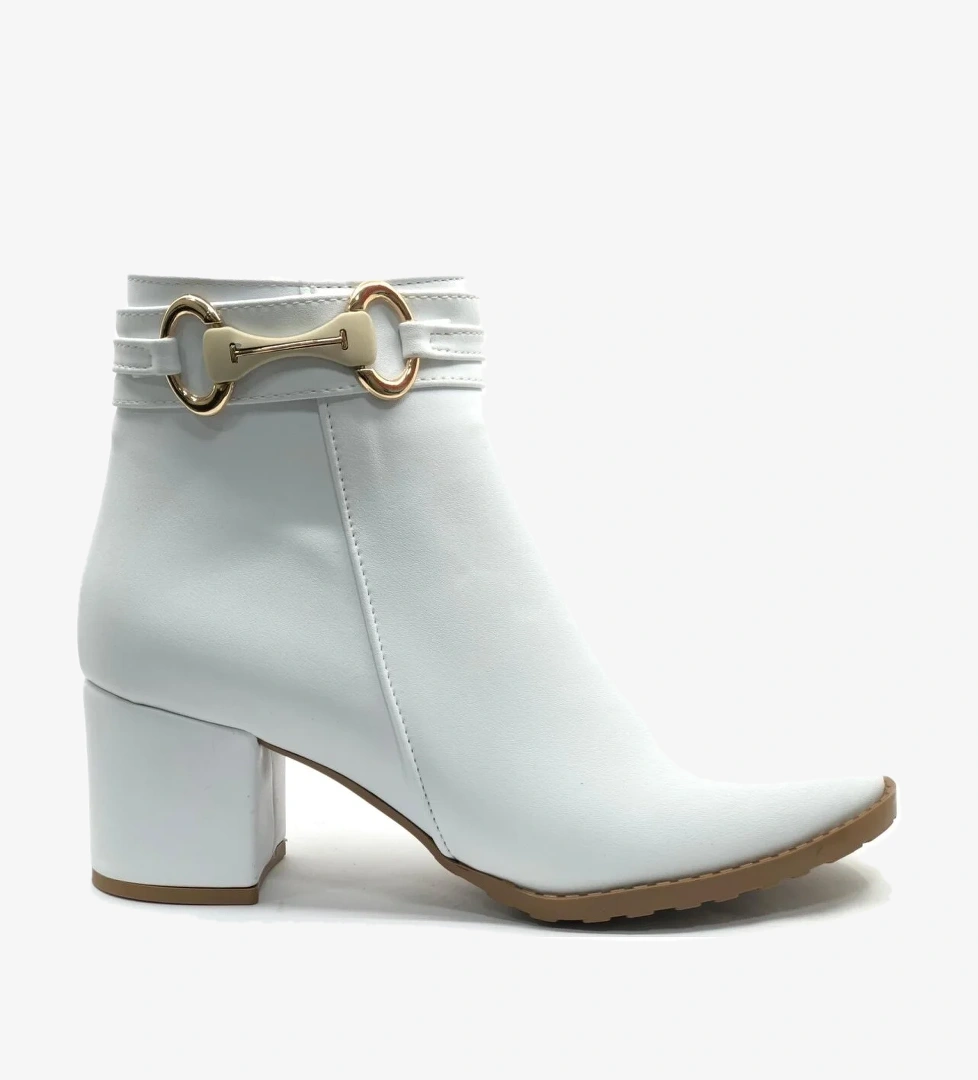 Feles Hümo Toka Detaylı Topuklu Kadın Bot model görseli