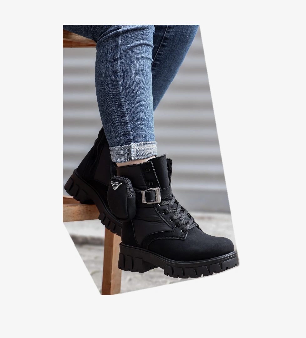 Lagartha Çanta Detaylı Fermuarlı Kadın Bot