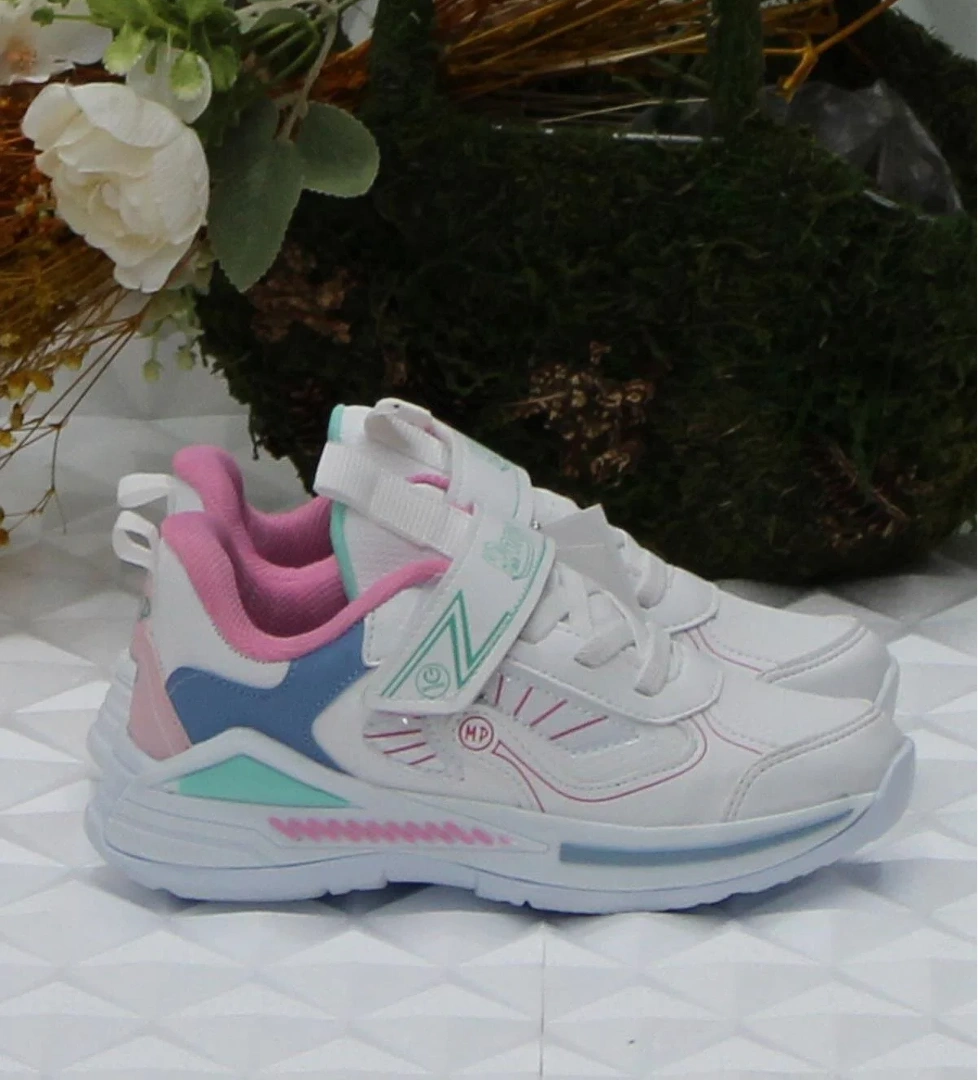 M.p 242 3324 Beyaz Rahat Hafif Orijinal Ürün Kız Çocuk Ayakkabı model görseli