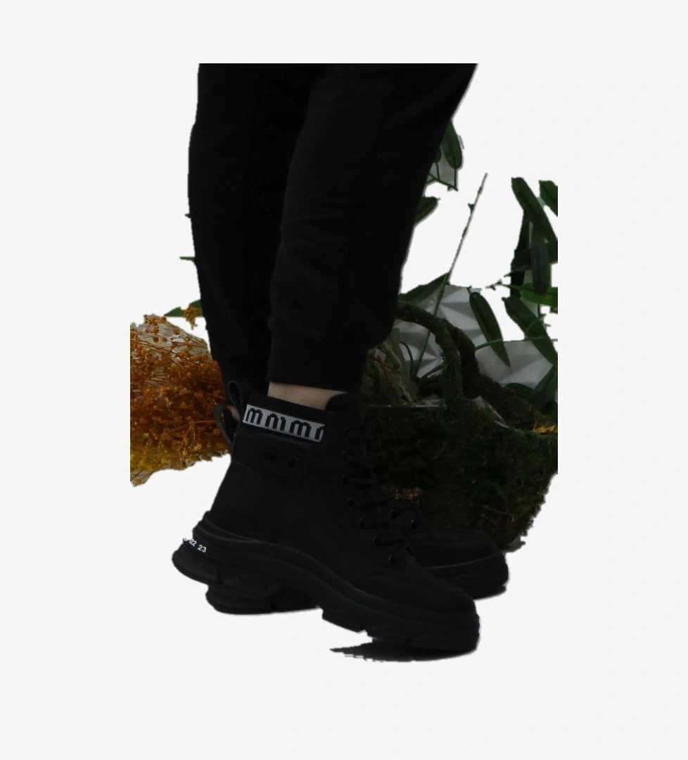 Fort Guja 24K310-7 Siyah Orijinal Ürün Yumuşak Esnek Kaymaz Taban Kadın Bot model görseli