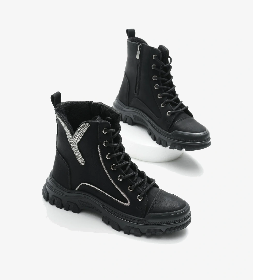 Kadın Siyah Mat Termo Taban Desenli Bağcıklı ve Fermuarlı Bot