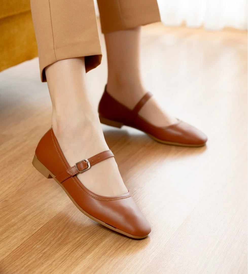 Latte Taba ( 1 cm Topuklu ) Baretli Yuvarlık Burun Babet