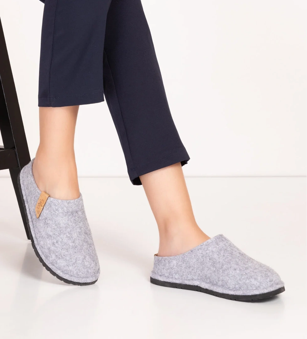 GONDOL İÇİ DIŞI KEÇE RAHAT VE HAFİF EV TERLİĞİ EV.320