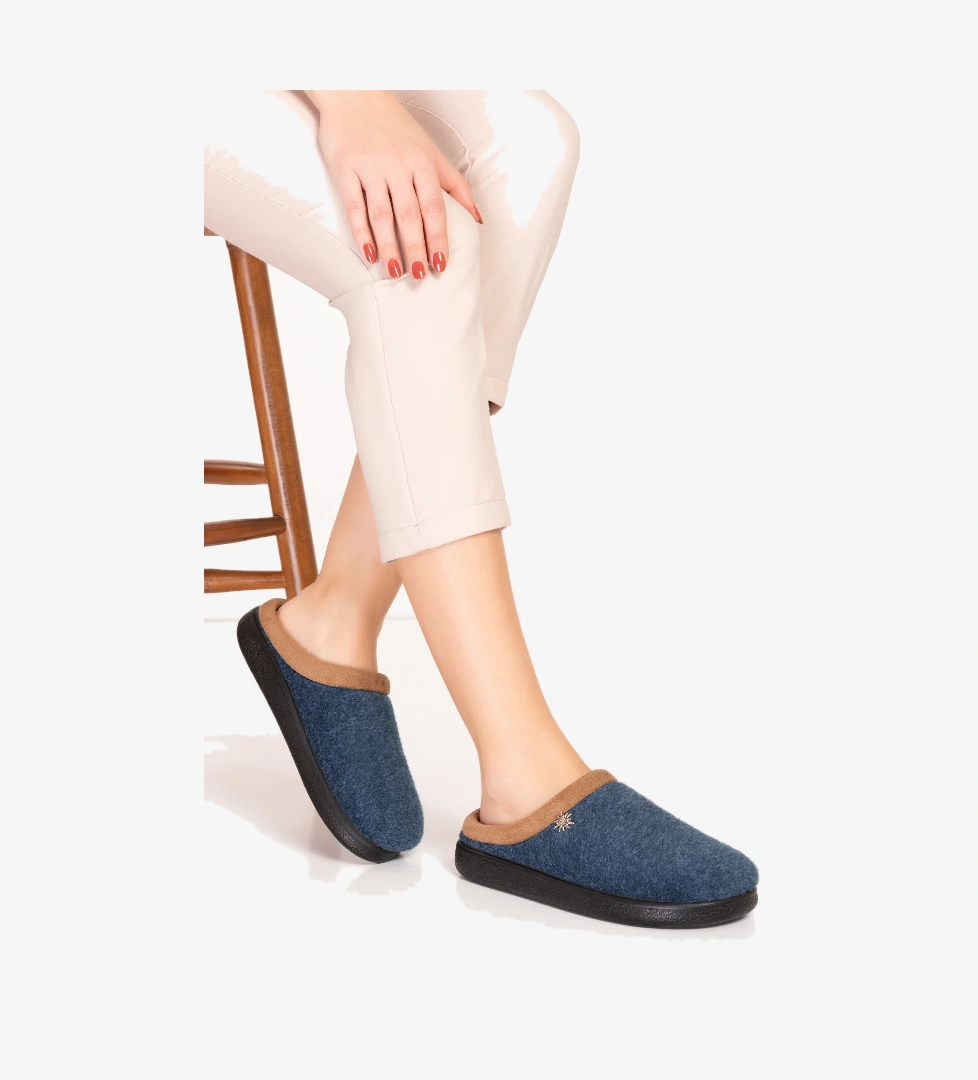 GONDOL İÇİ KÜRKLÜ RAHAT VE HAFİF EV TERLİĞİ EV.216 - Görsel 1