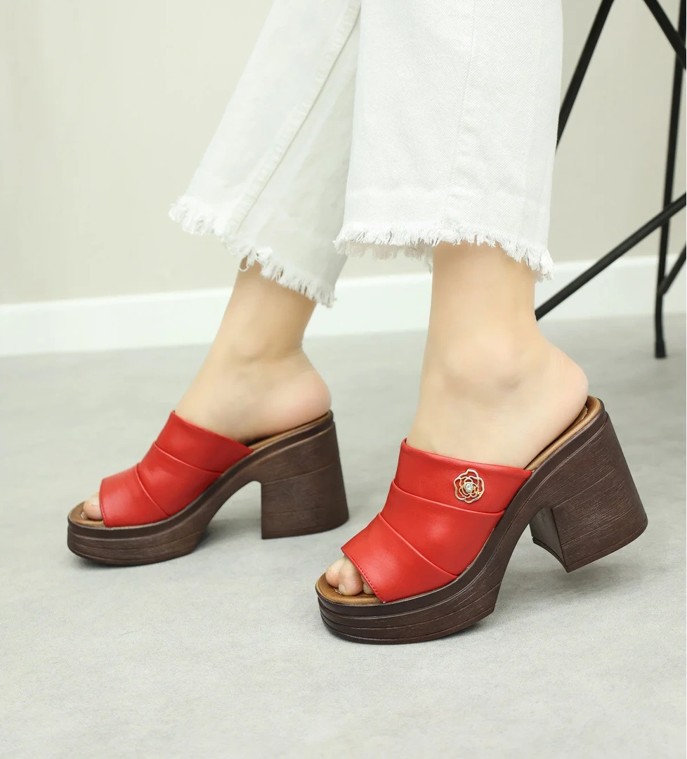 Fast Step Hakiki Deri Kadın Dolgu Topuk Terlik 124za5171 model görseli