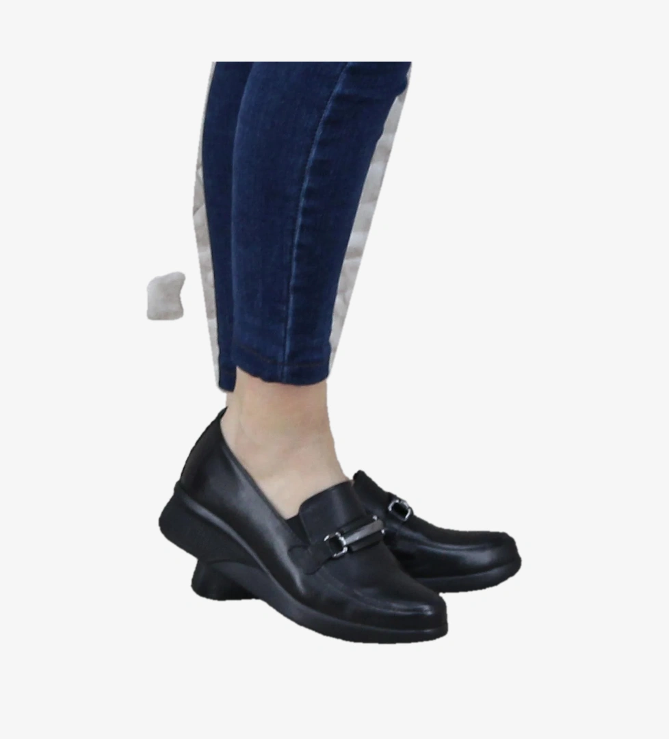 3225 Comfort Toka Detaylı Hakiki Deri Kadın Ayakkabı - Görsel 1