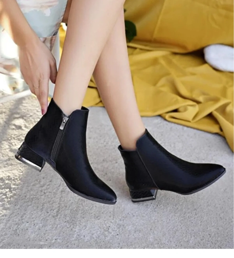 Feles Dokulu Düz Taban Kadın Bot model görseli