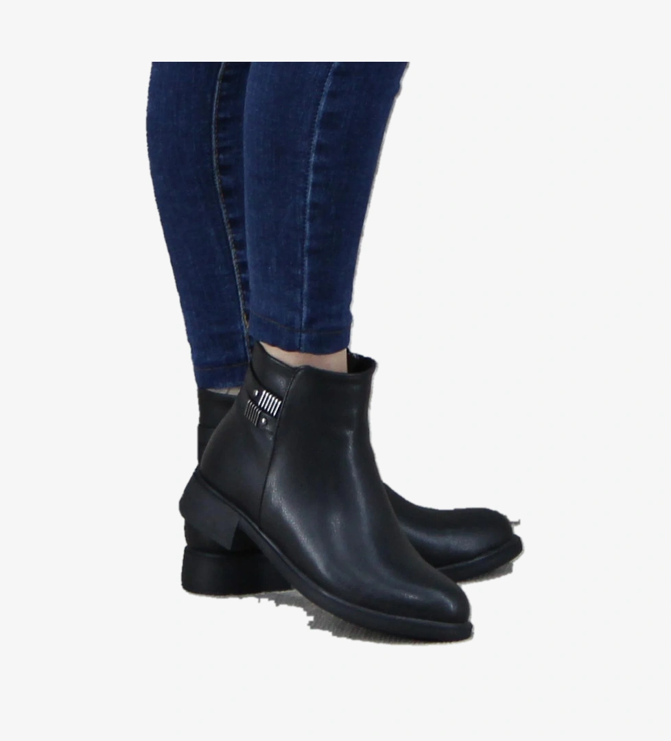 Fort 3529 Rahat Alçak Topuk Toka Detaylı Sıcak Astar Kadın Bot model görseli