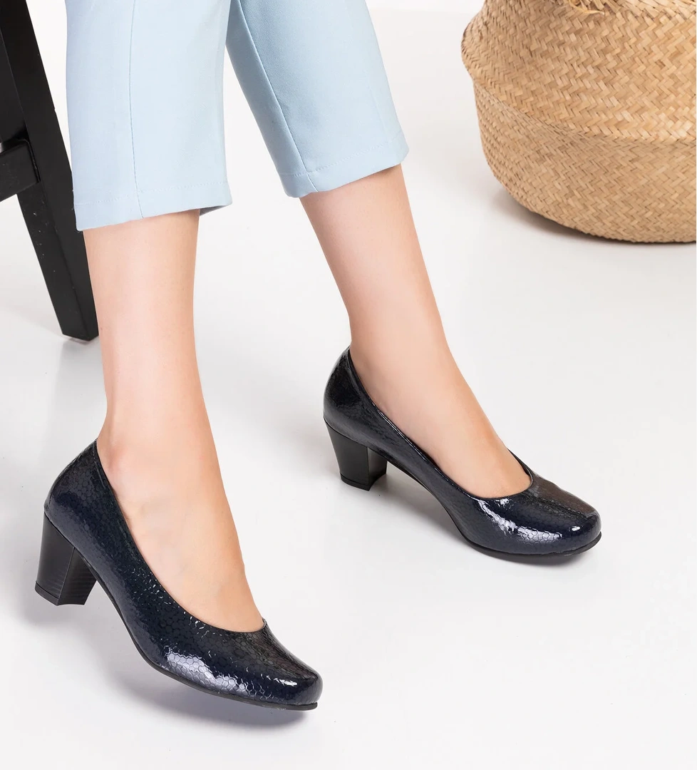 Gondol Kadın Hakiki Deri Yuvarlak Burun Rahat Topuklu Ayakkabı şhn.5116-1