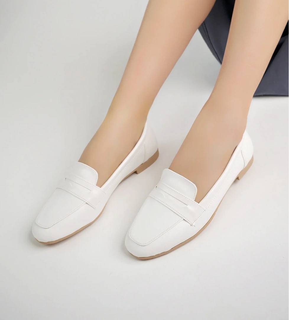 Kadın Yazlık Rahat Küt Burun Gözlük Fiyonk Babet Ayakkabı .2024.053 Beyaz