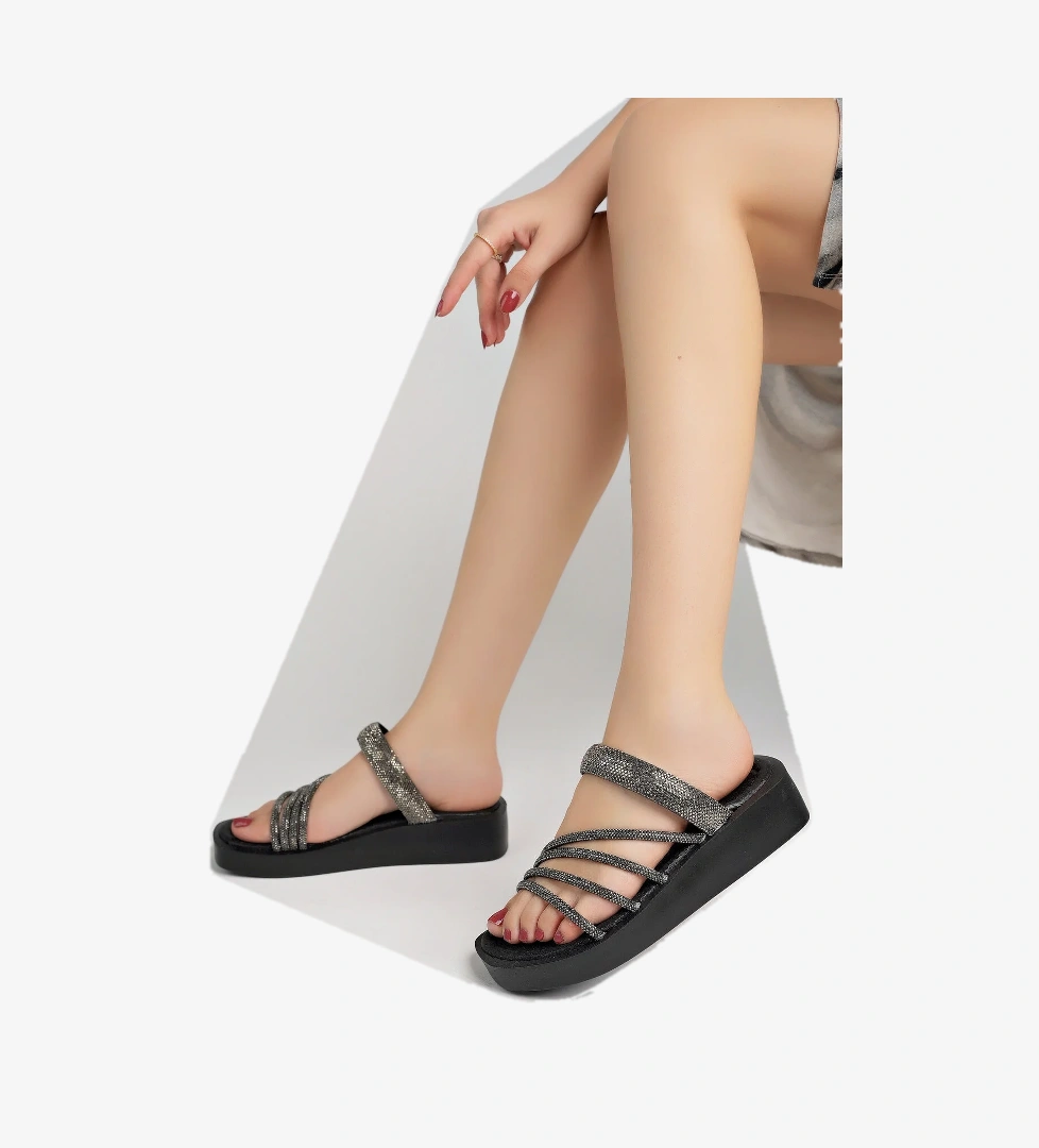 Kadın Garantili Taşlı 4 Bant 3,5 cm Topuk Günlük Eva Taban Terlik Ppl.8090 Siyah - Görsel 1