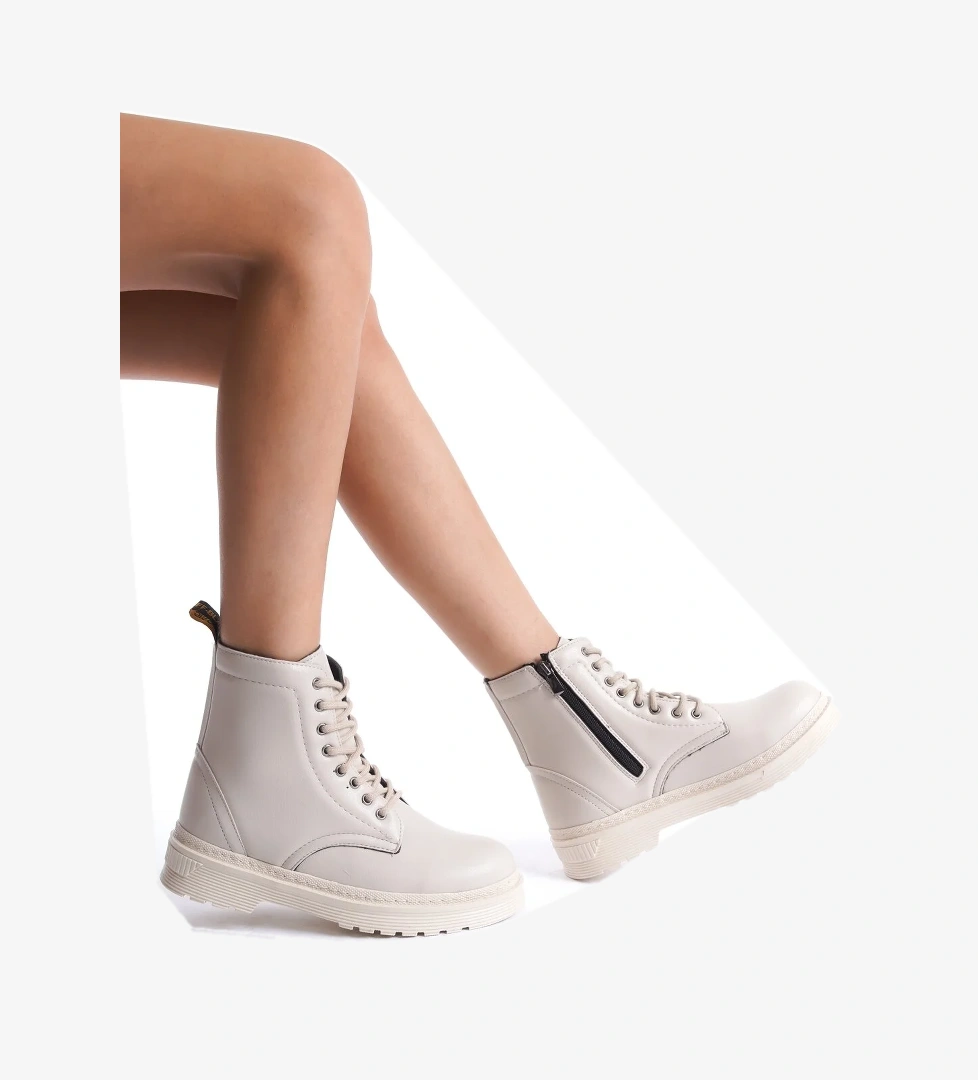 Garantili D0901 Ortopedik Kadın Fermuarlı Bot