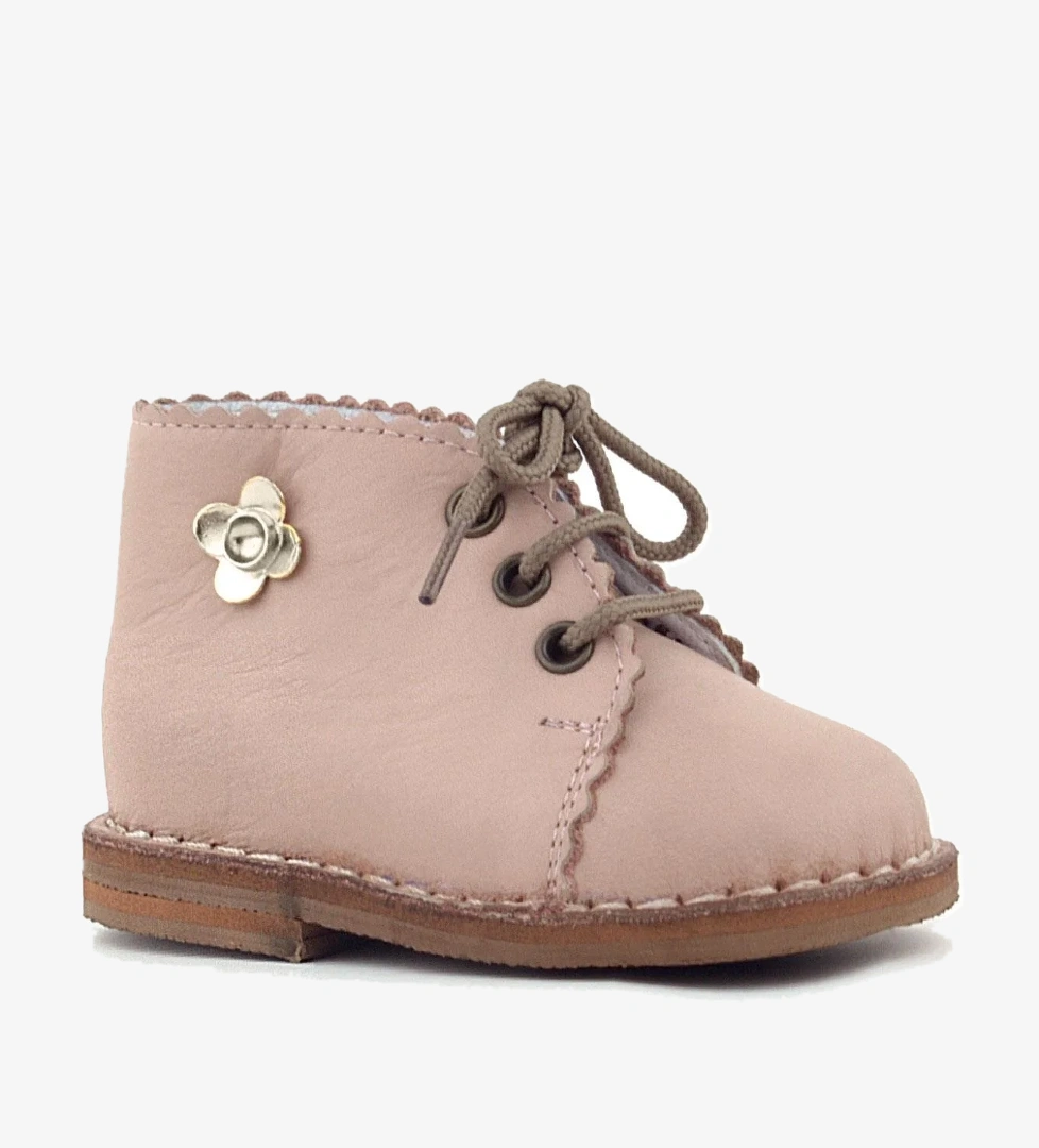 Handmade Hakiki Deri Pembe Çiçek Detaylı Bağcıklı Bebek Bot - Görsel 1