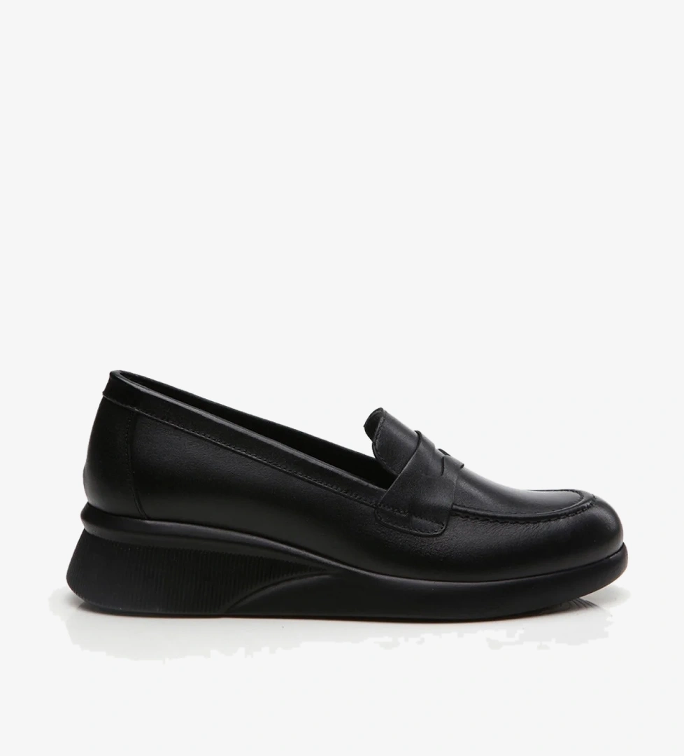 Hotiç Kadın Deri Siyah Loafer model görseli