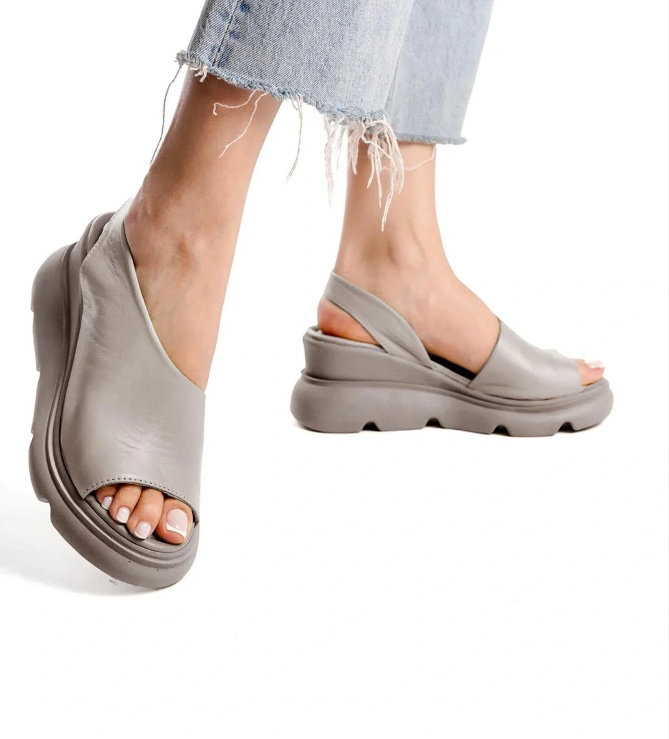 Elit Lyna Kadın Hakiki Deri Dolgu Topuk Sandalet Gri