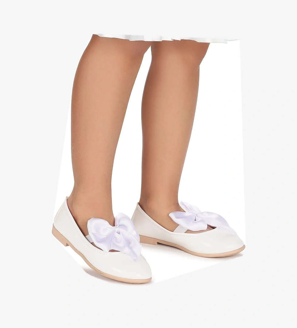 Tari Rugan Fiyonk Lastikli Kız Çocuk Babet Ayakkabı Beyaz