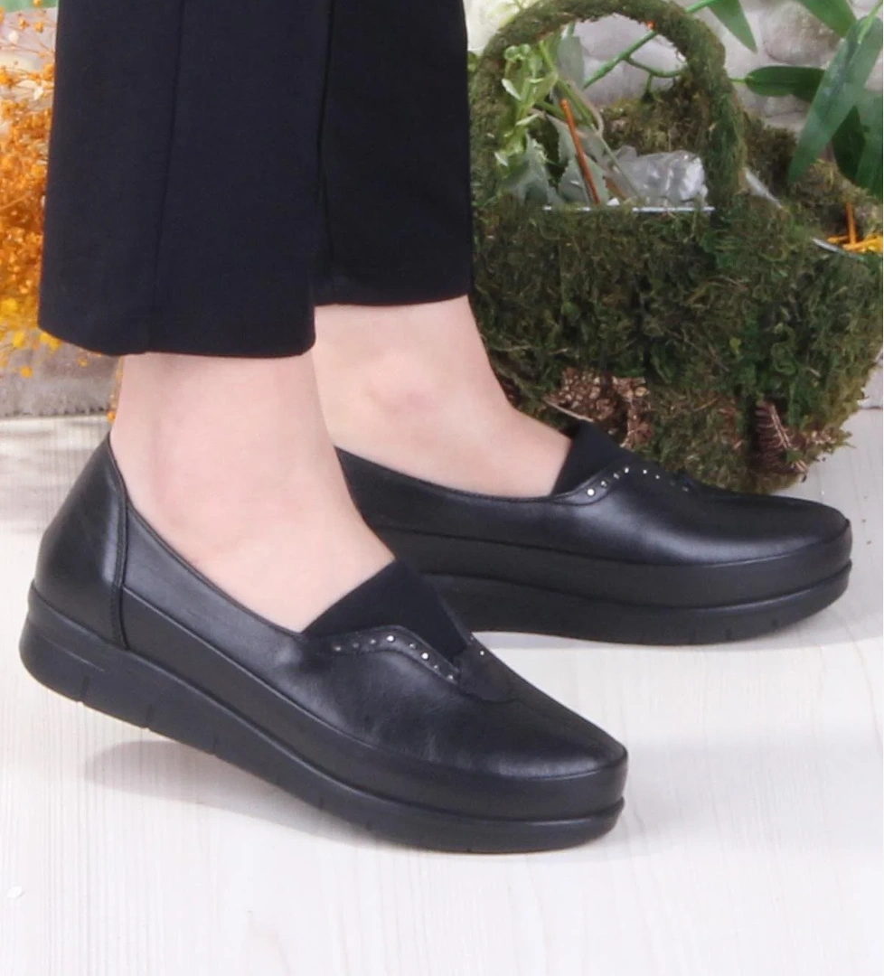 Mehmet Mete 9026 Yumuşak Rahat Hakiki Deri Kadın Ayakkabı model görseli