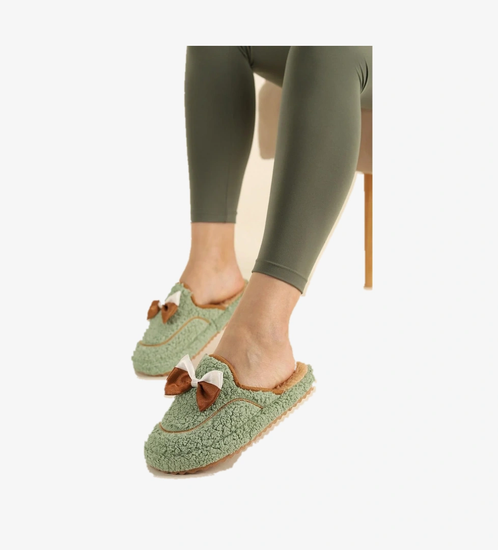 4118 Fiyonklu Kadın Günlük Ev Halı Misafir Terliği