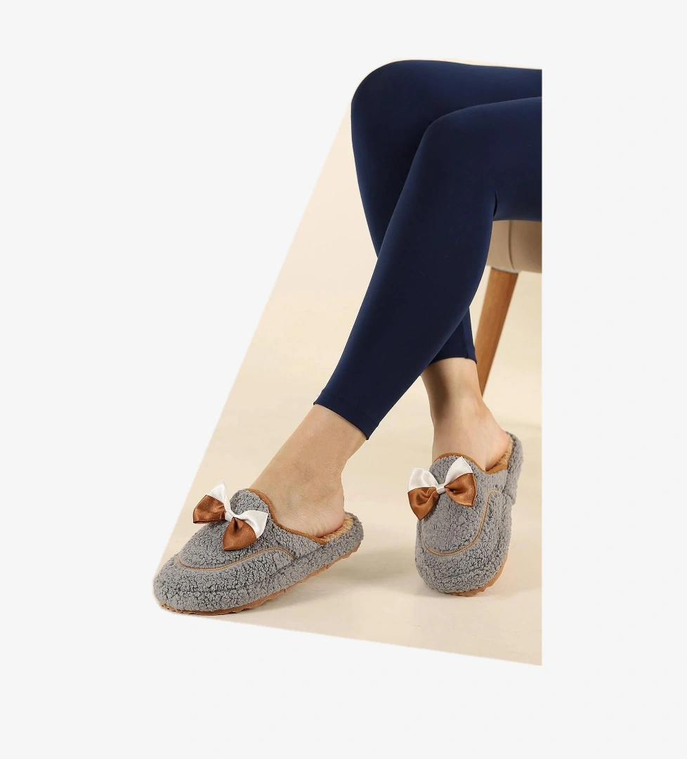 Papuç Sepeti 4118 Fiyonklu Kadın Günlük Ev Halı Misafir Terliği model görseli