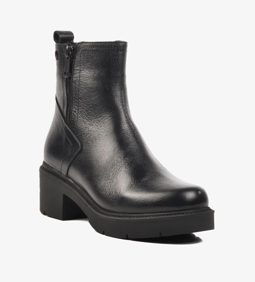 Venüs 2454601K Siyah Hakiki Deri İçi Polarlı Kadın Bot model görseli