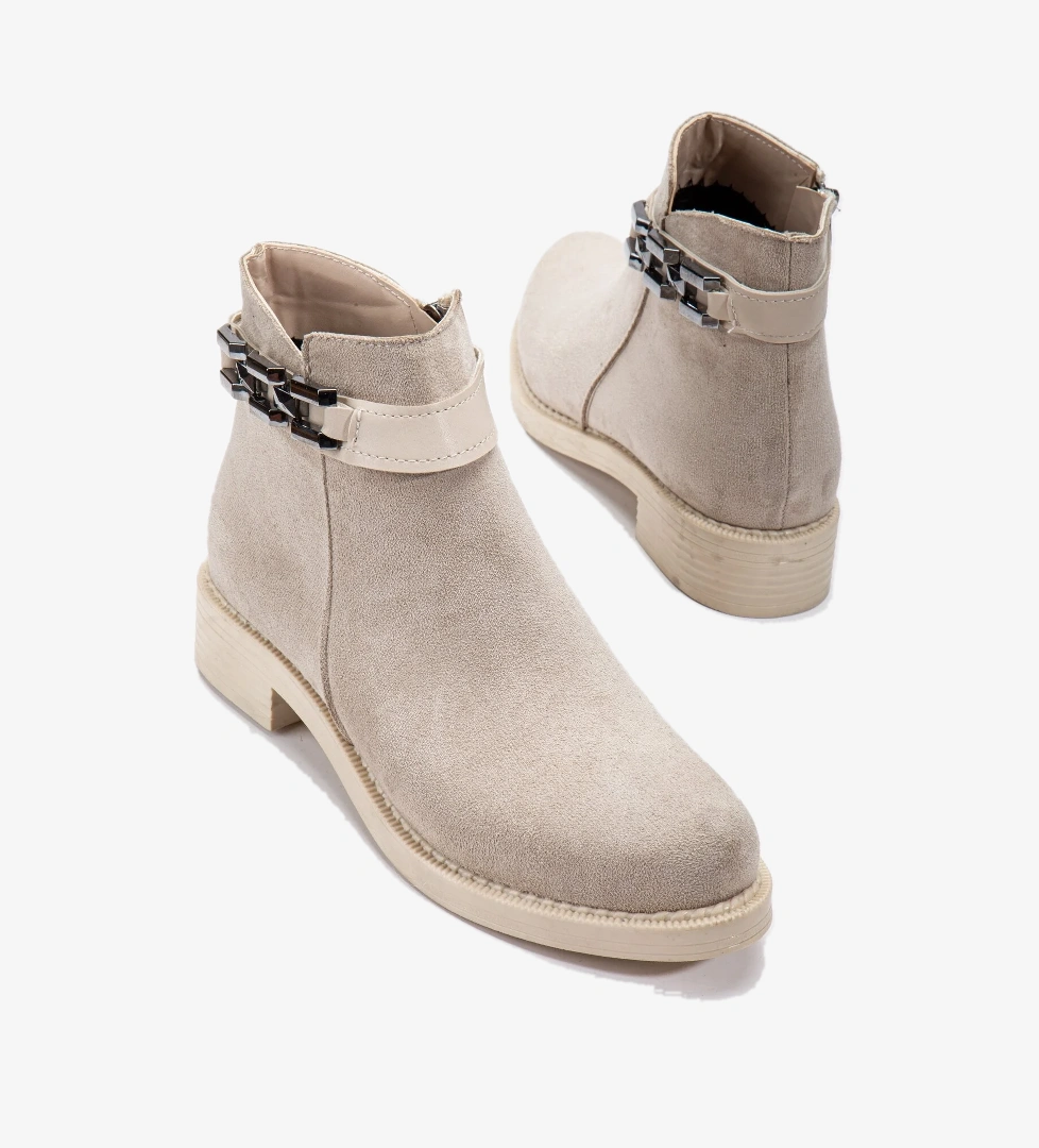 Tonny Black Kadın Ten Süet Termo Taban Zincir Detaylı Fermuarlı Kısa Topuklu Bot model görseli