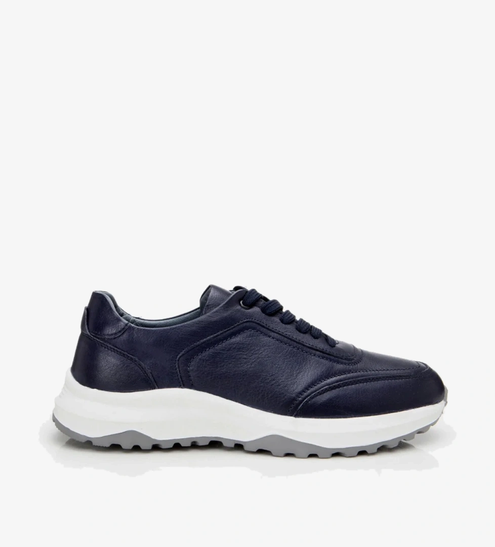 Hotiç Erkek Deri Siyah Lacivert Yumuşak Tabanlı Spor Ayakkabı model görseli