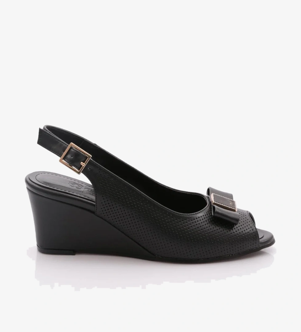 Dgn 25830 Kadin Dolgu Taban Ayakkabi model görseli