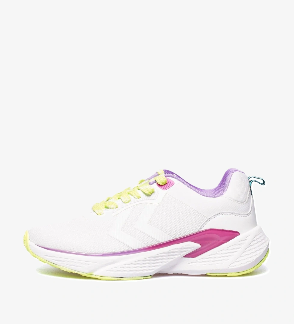 Hummel YOYA AYAKKABI model görseli