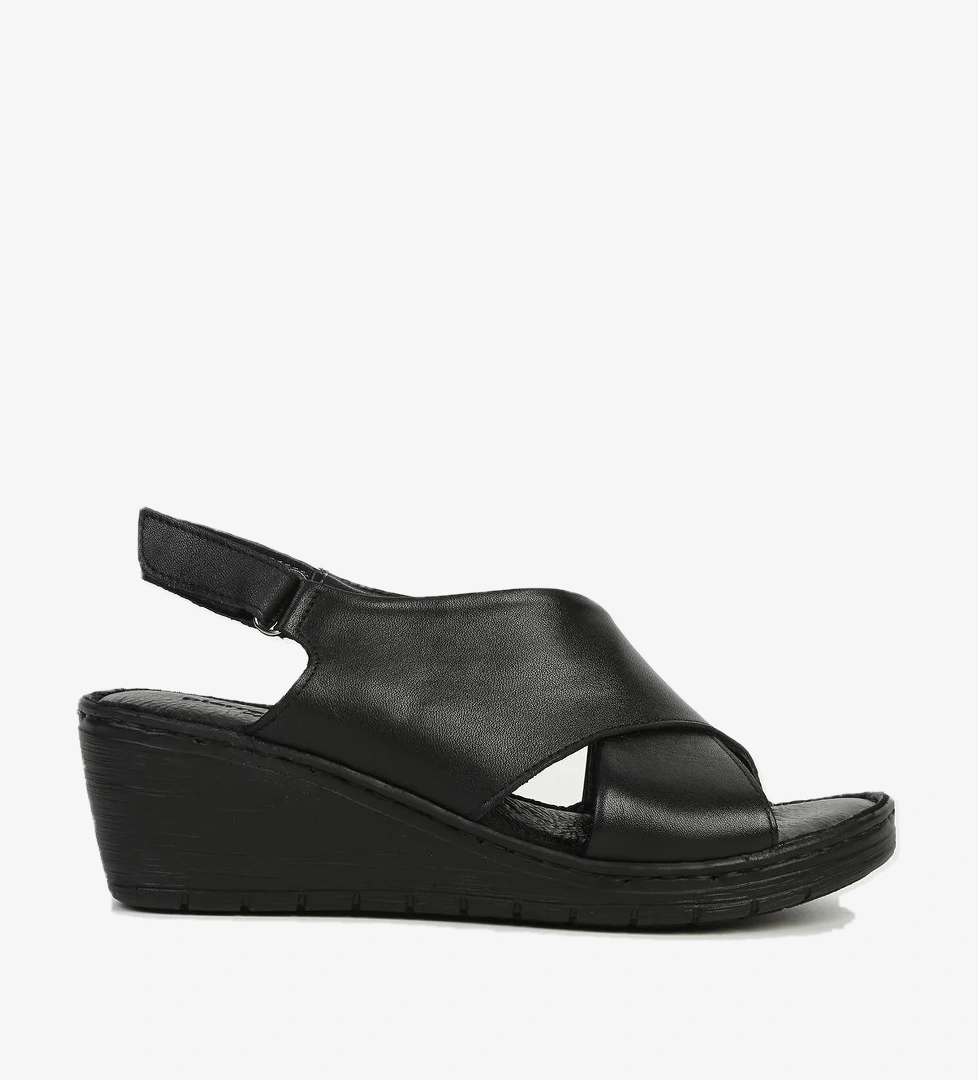 Pierre Cardin Bej Siyah Kadın Topuklu Ayakkabı Pc-54679 model görseli