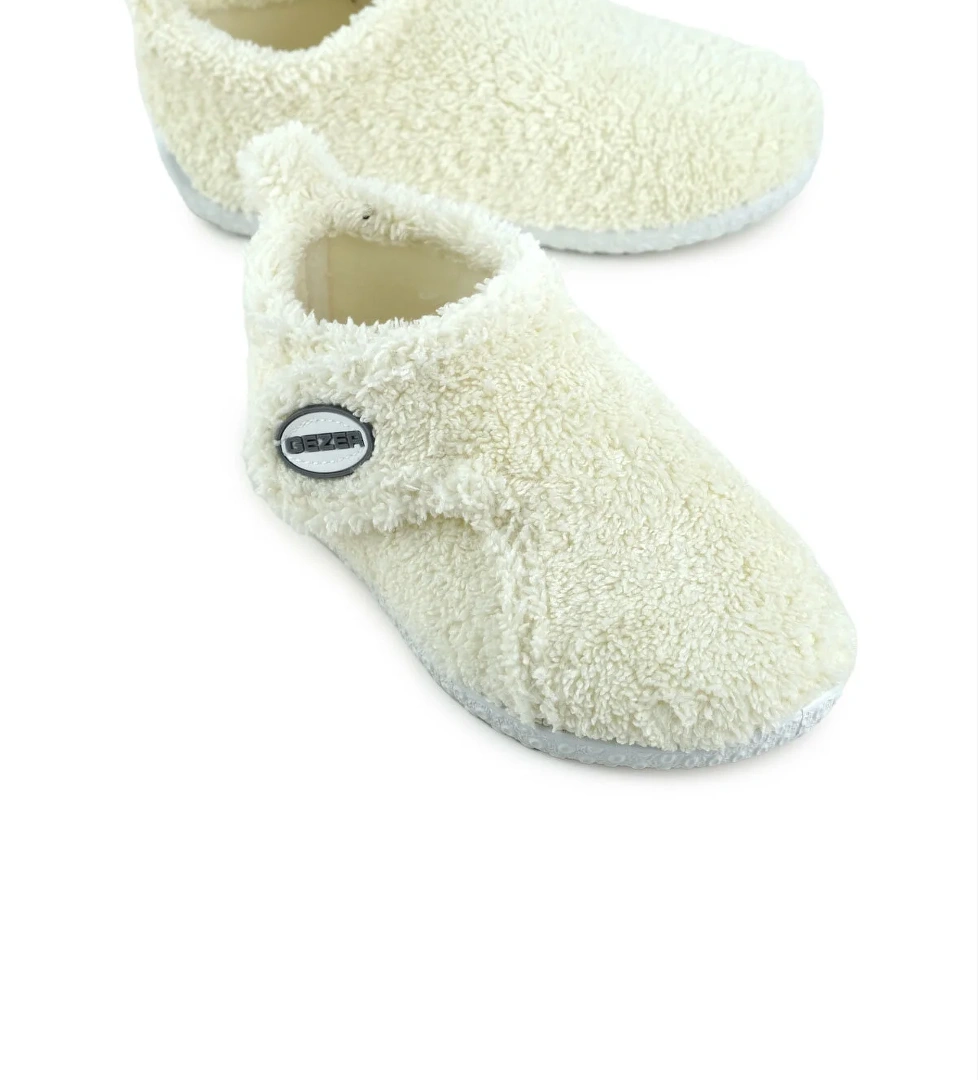 Kışlık Kız Çocuk Peluşlu Rahat Taban Cırt Cırtlı Ayarlanabilir Ev Okul Kreş Panduf Ayakkabı - Görsel 1