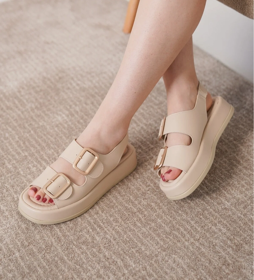 D0893 Günlük Ortopedik Çift Toka Arkadan Lastikli Konforlu Sandalet