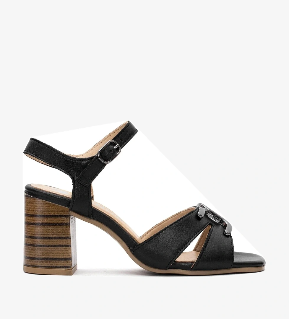 2108520Y Kadın Hakiki Deri Topuklu Sandalet Siyah