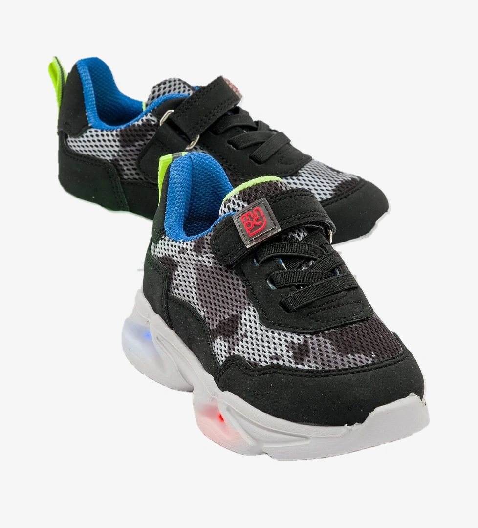 Erkek Çocuk Siyah Işıklı Spor Ayakkabı - Görsel 1