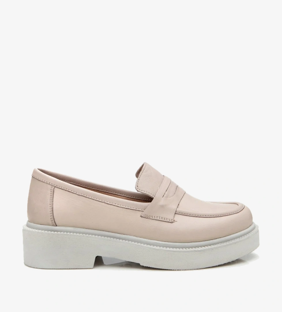 Hotiç Kadın Deri Bej Kalın Tabanlı Klasik Loafer model görseli