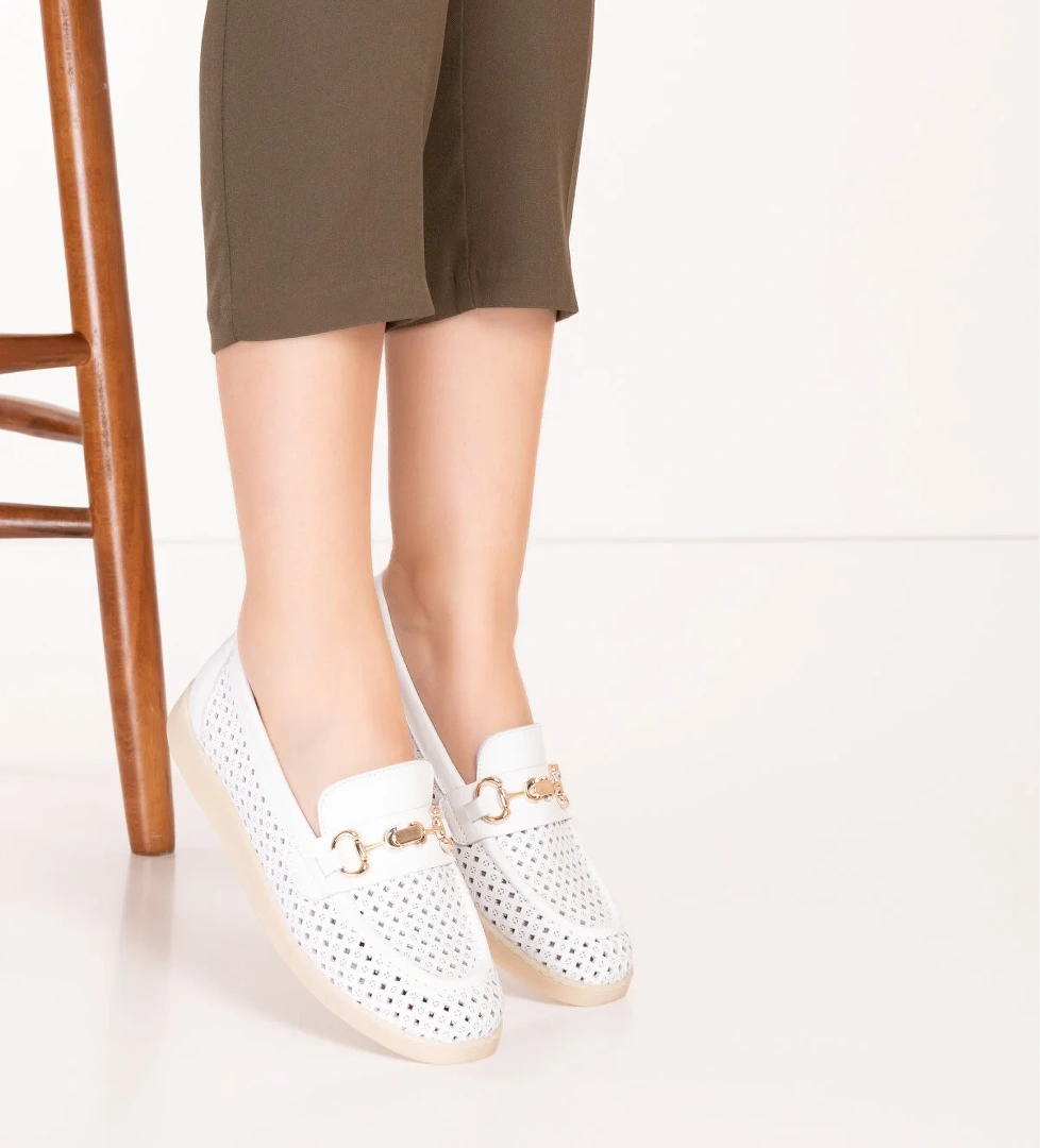 Gondol Kadın Hakiki Deri Yazlı Lazer Delikli Şık Loafer anl.2999