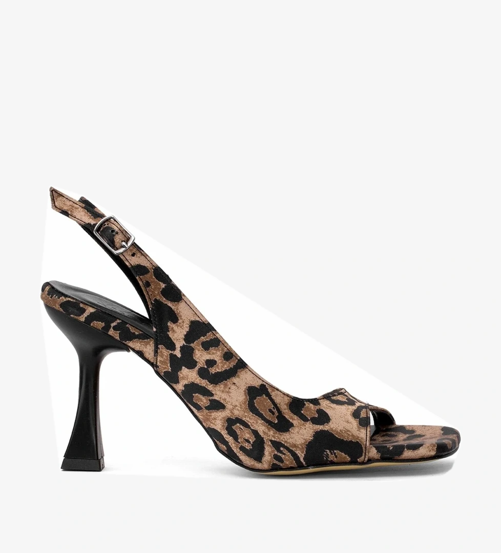 Beety 25BY50.045S Kadın Klasik Topuklu Ayakkabı Leopar model görseli