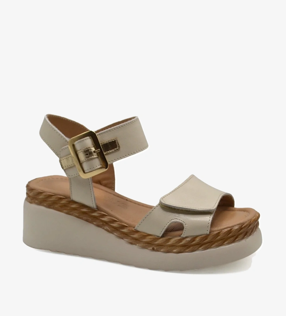 Venüs Kadın Sandalet 2512303Y model görseli