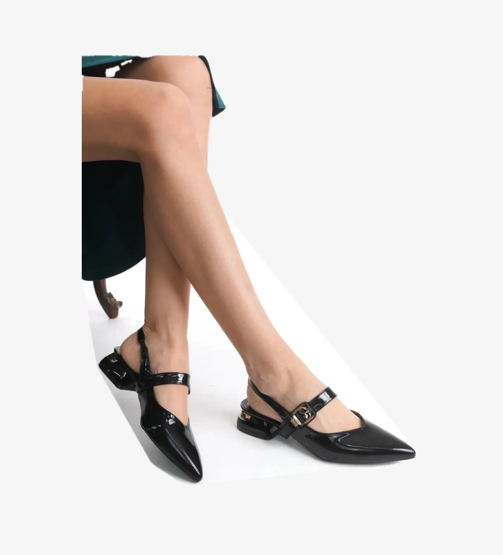 Kemer Detaylı Arkası Açık Kadın Babet Ayakkabı