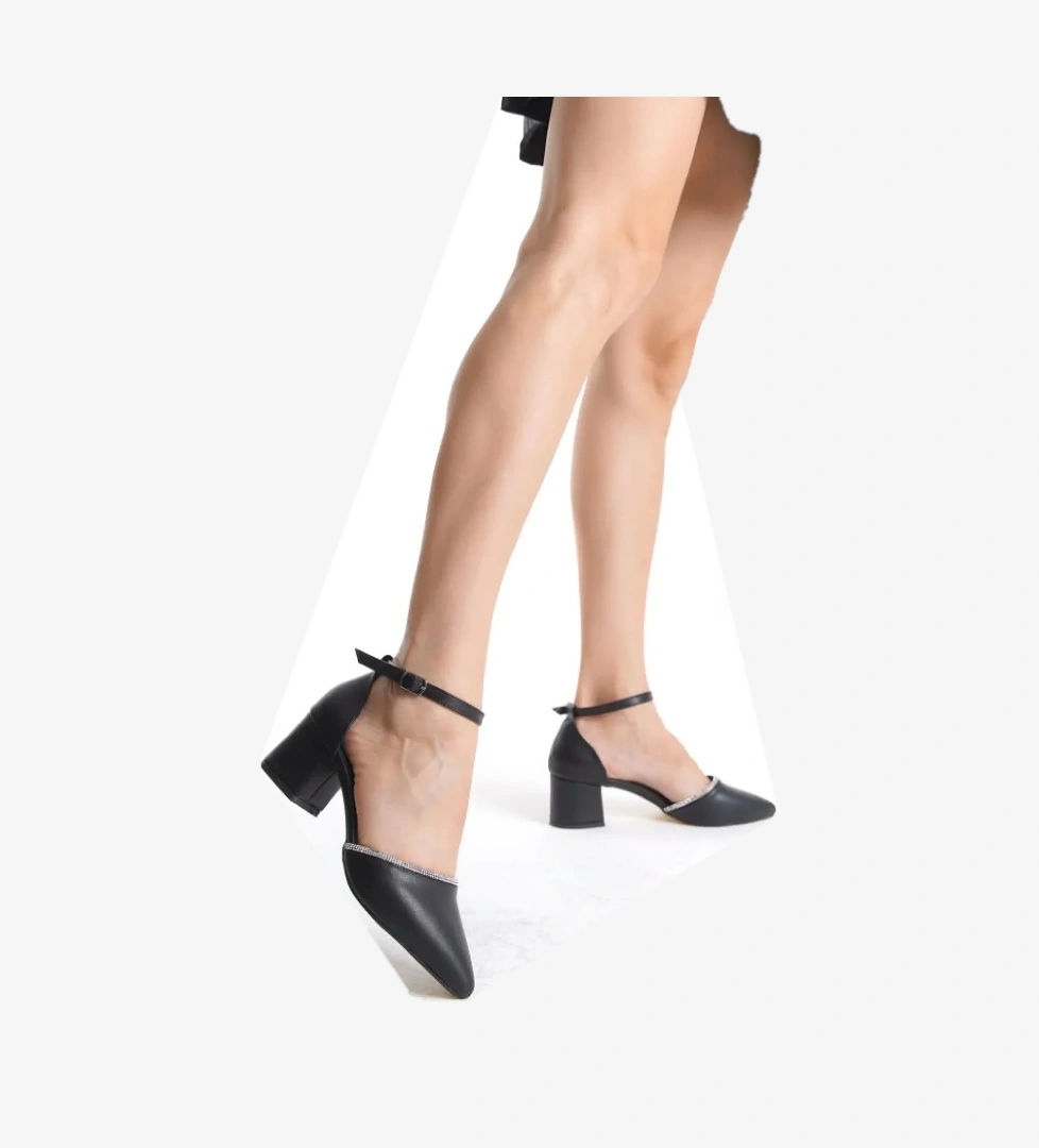 Mehtap Bilek Bantlı Şerit Taşlı Topuklu Klasik Kadın Ayakkabı model görseli