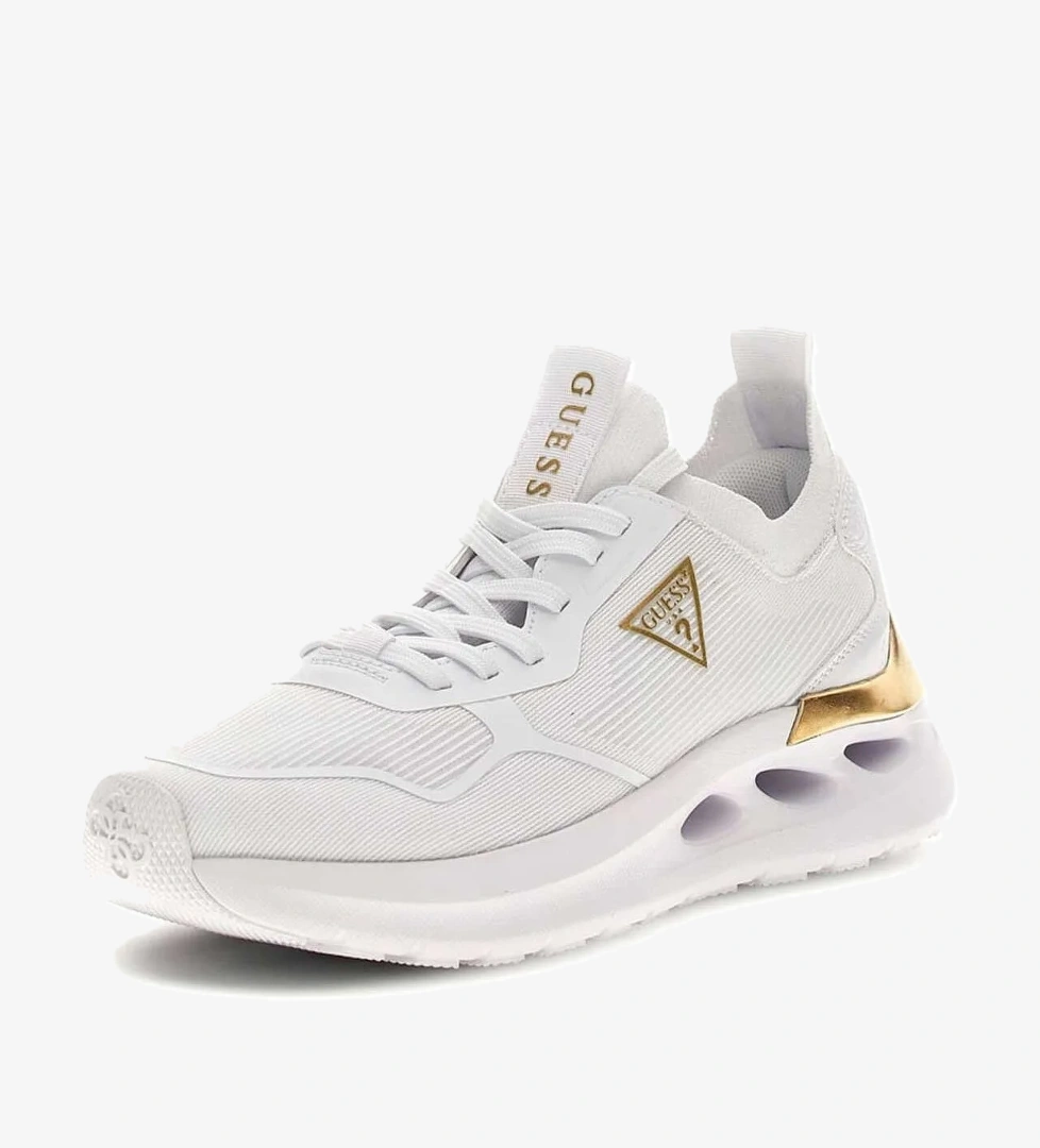 Guess Solite Gold Logo Detaylı Sneaker model görseli