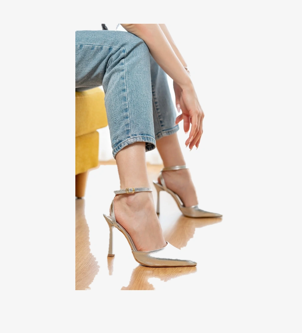 Alberta Gümüş Lame (10 Cm Topuk Boyu ) Sivri Burun Topuklu Ayakkabı