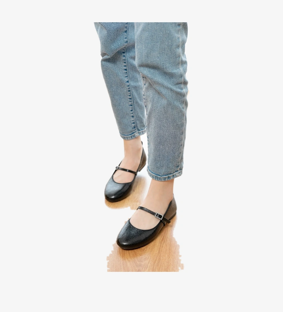 Armi Siyah Kırışık Rugan Taşlı Baretli ( 1 cm Topuklu ) Yuvarlık Burun Babet