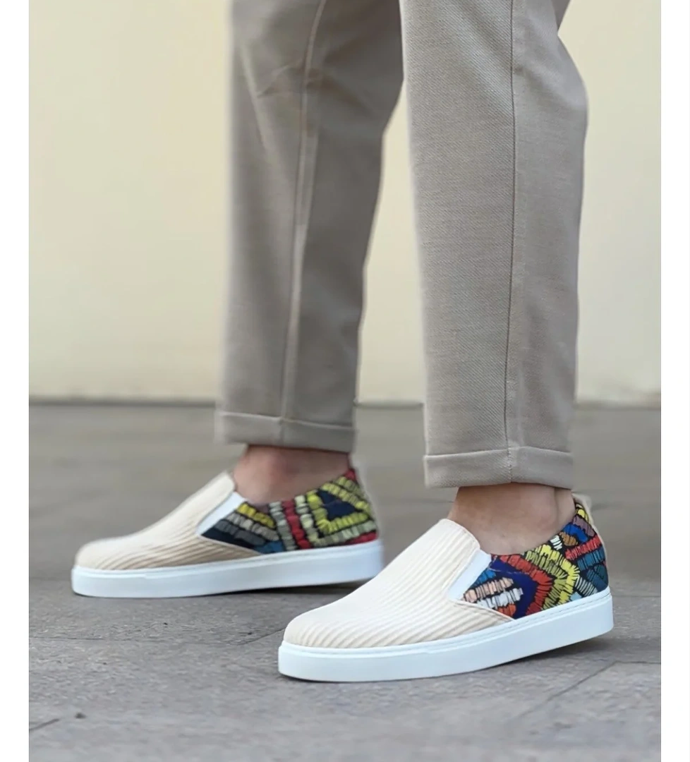 Pabucmarketi Bağcıksız Keten Erkek Günlük Ayakkabı KREM DESENLİ (BEYAZ TABAN) model görseli