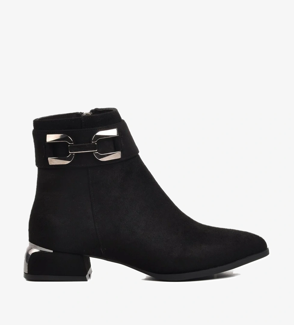 A Spor Aspor Bej Siyah Süet Kadın Topuklu Bot model görseli