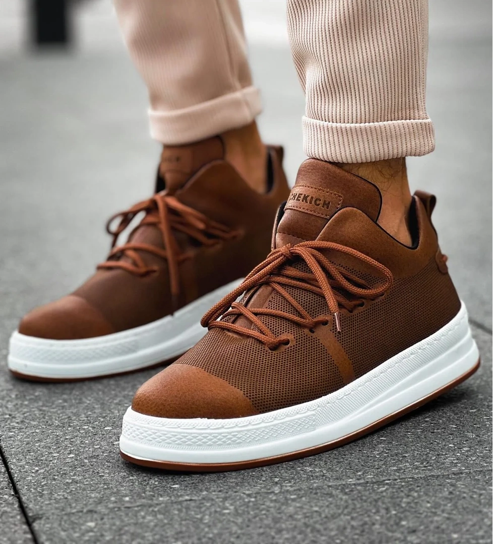 Pabucmarketi Bağcıklı Lazer Baskılı Erkek Günlük Ayakkabı model görseli